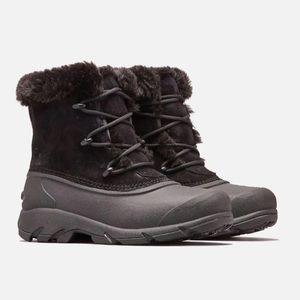 LIKE NEW!! - Sorel Snow Angel Lace Boot - W 10